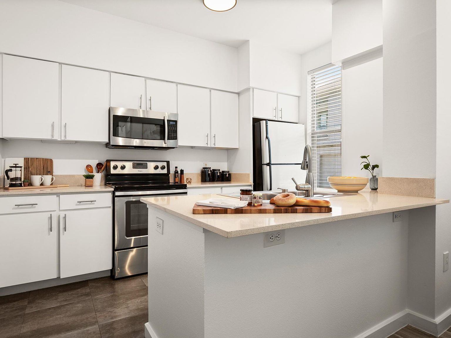 1201 Grove Blvd APT 1103 Austin, TX 78741 - Thumbnail 4