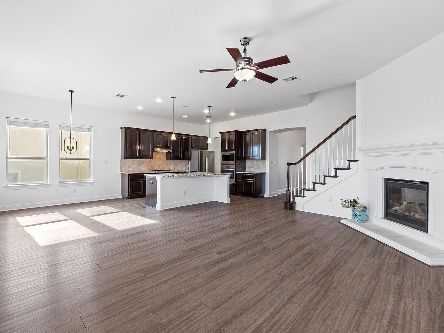 4009 Benetton Way Leander, TX 78641 - Thumbnail 4