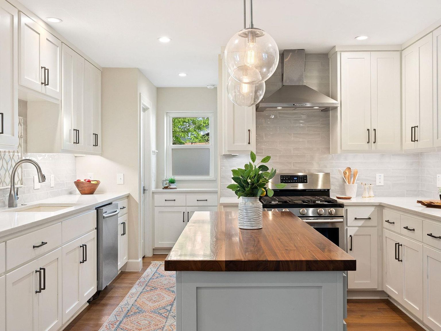 1711 Belford Dr Austin, TX 78757 - Thumbnail 4