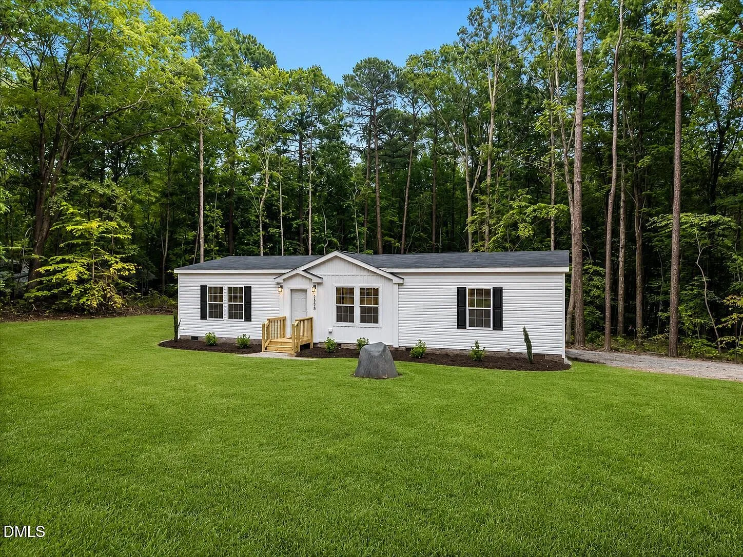 2558 Buckingham Dr Franklinton, NC 27525 - Thumbnail 4