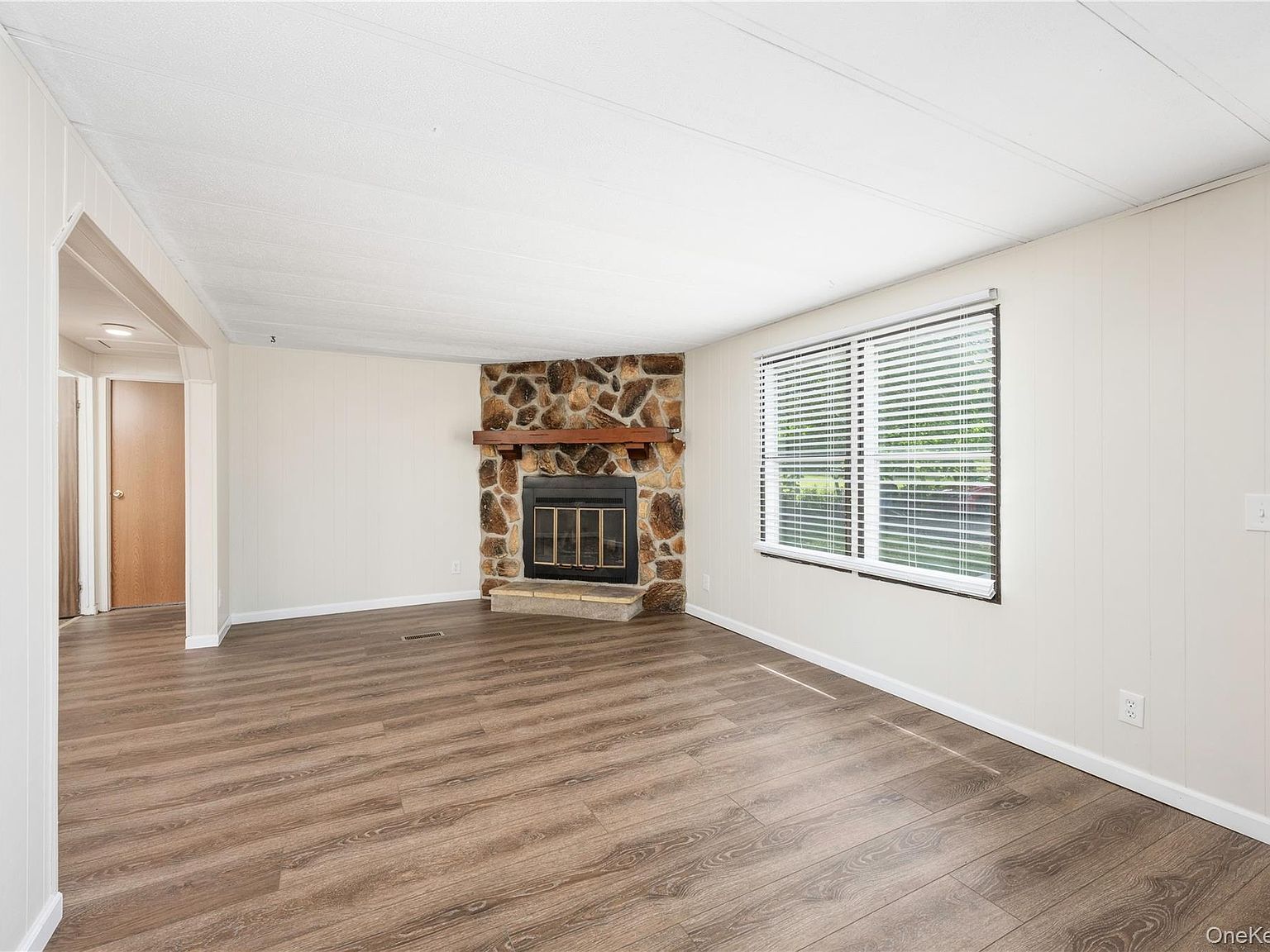 15 Jo Marie Ln Beacon, NY 12508 - Thumbnail 4