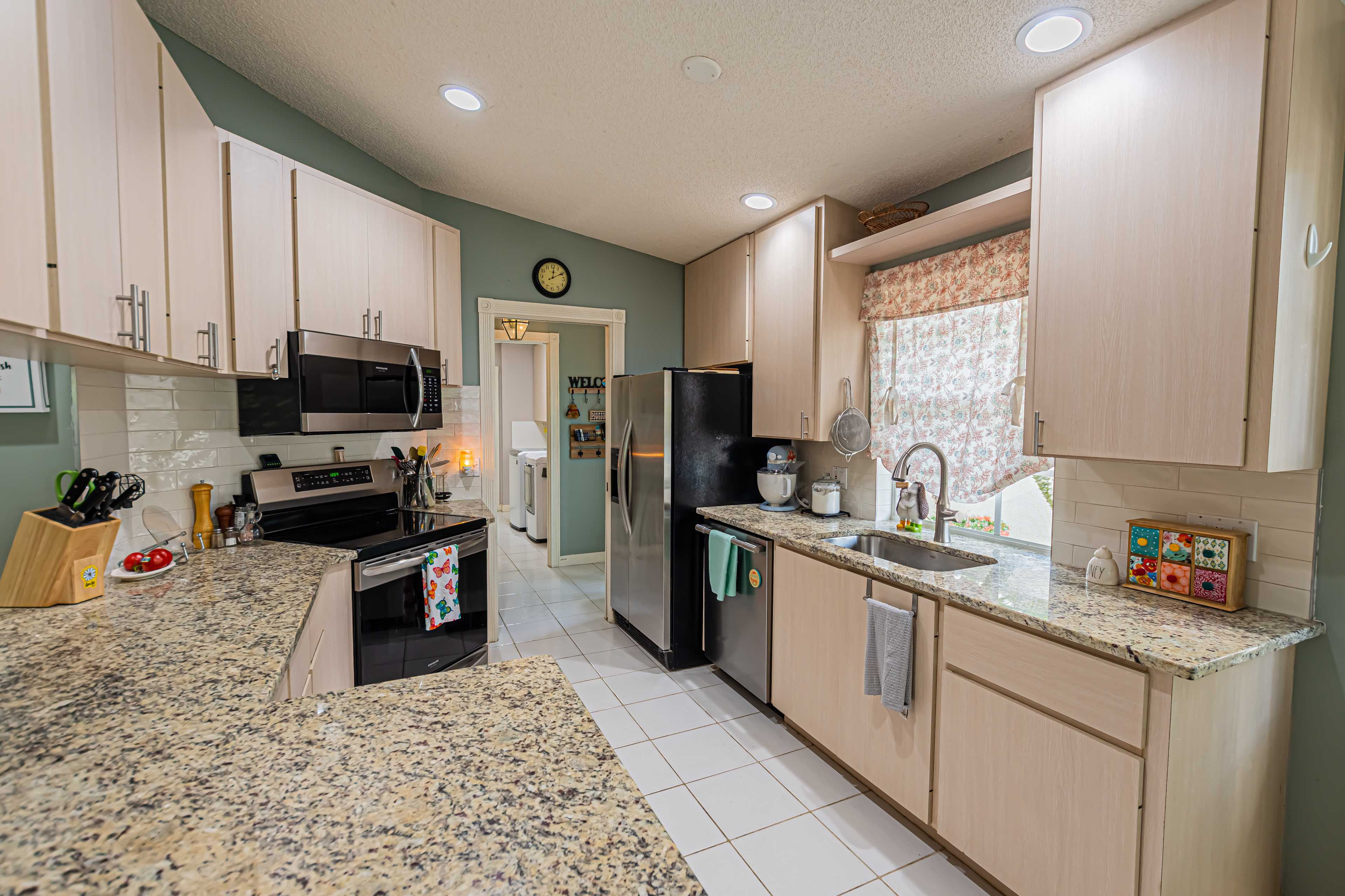 1230A NW BENTLEY CIR, PORT ST LUCIE, FL, 34986 - Thumbnail 4