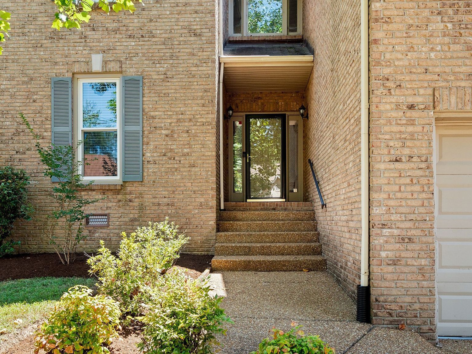 812 Magnolia Ct E Nashville, TN 37221 - Thumbnail 4