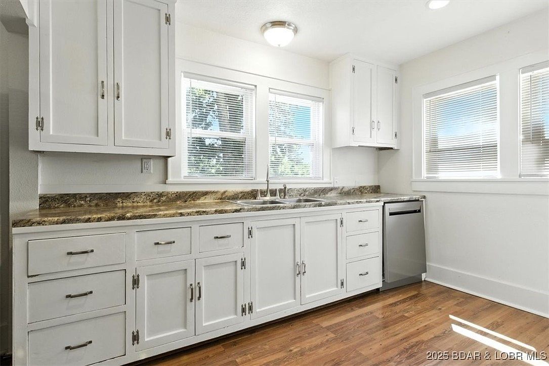 920 E North St Eldon, MO 65026 - Thumbnail 4