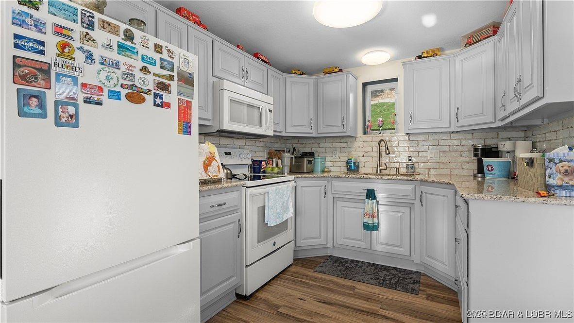 406 Staley Hollow Dr Sunrise Beach, MO 65079 - Thumbnail 4