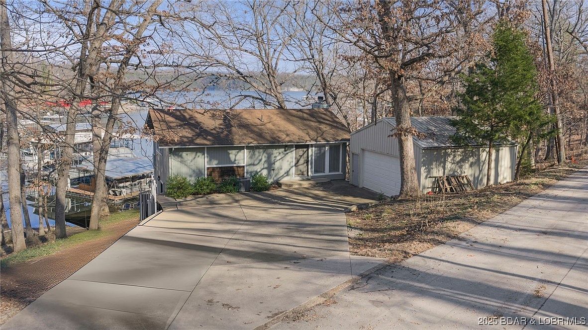 2079 Valley Rd Osage Beach, MO 65065 - Thumbnail 4