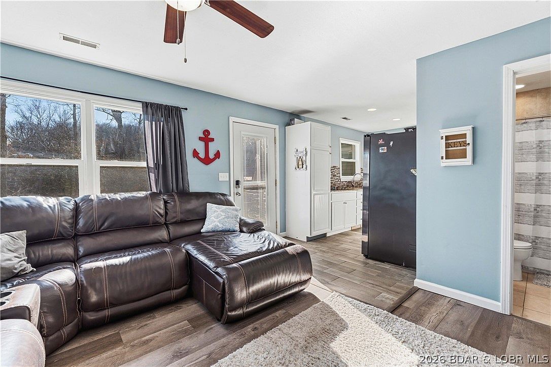 31806 Lakeview Ln Gravois Mills, MO 65037 - Thumbnail 4