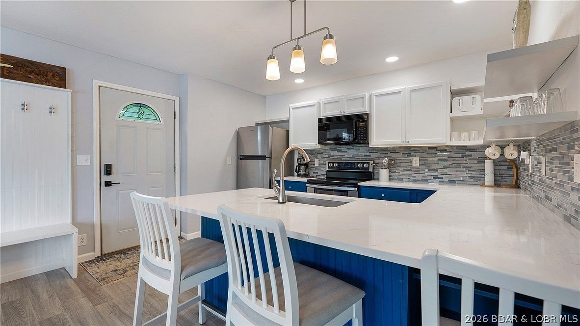 24930 Leona Ln Versailles, MO 65084 - Thumbnail 4