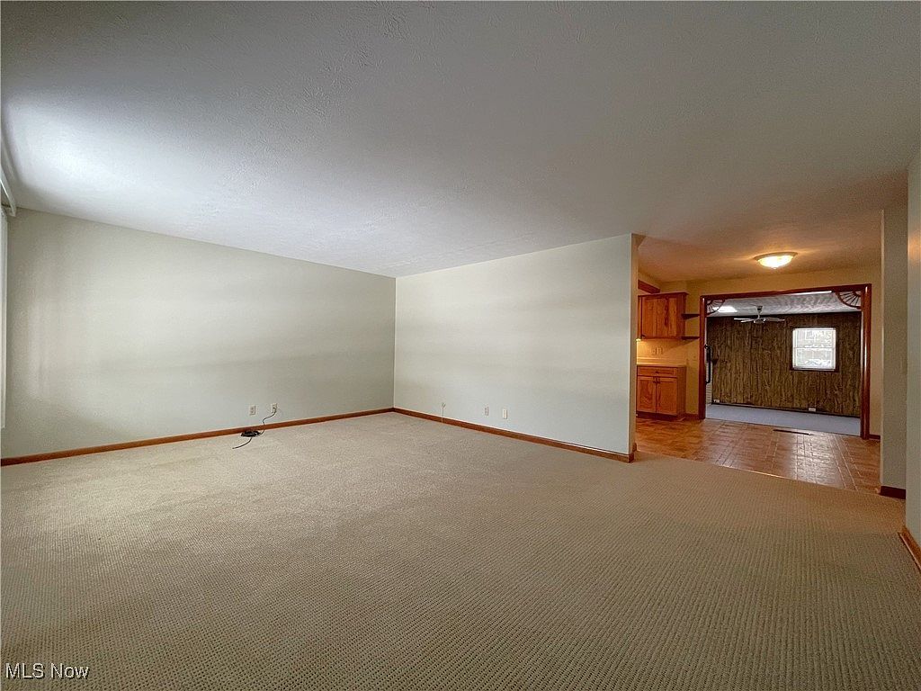 1110 2nd St NE Massillon, OH 44646 - Thumbnail 4