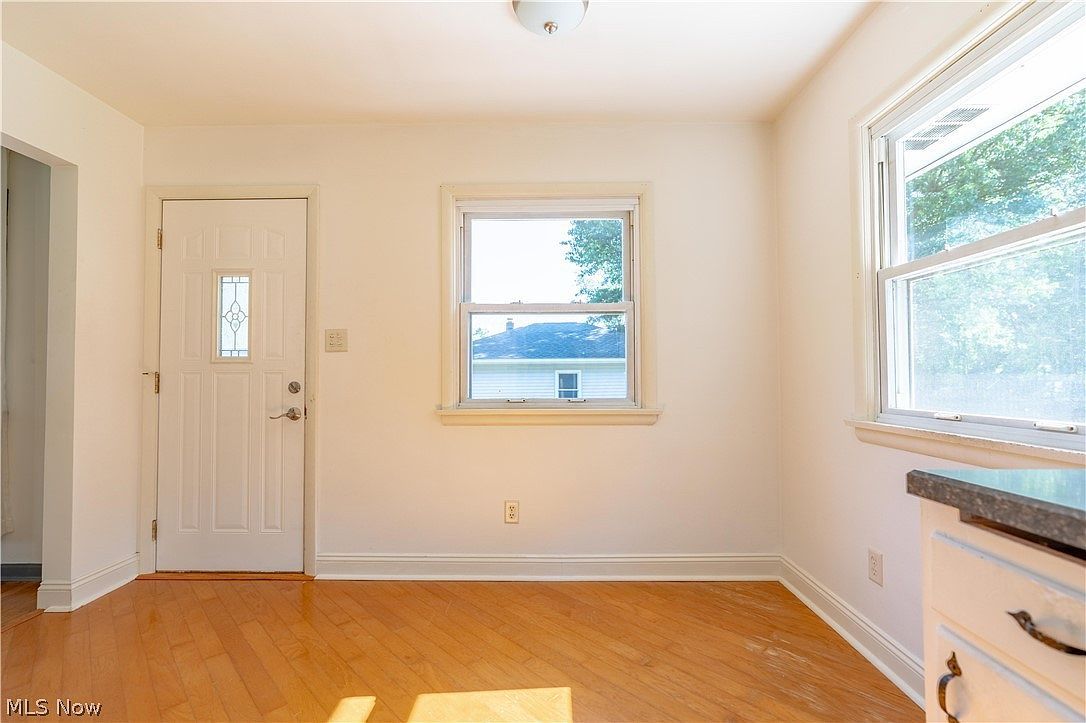 13526 Glenvale Ave NW Uniontown, OH 44685 - Thumbnail 4