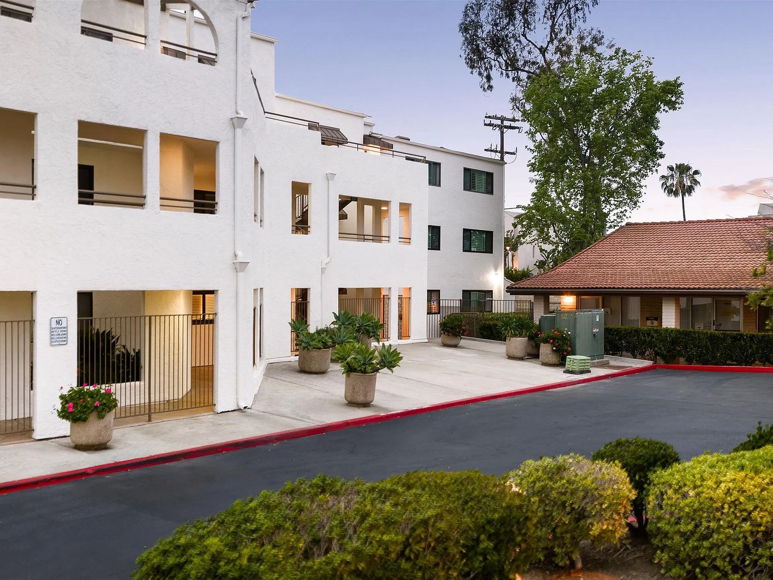 6960 Hyde Park Dr Unit 12 San Diego, CA 92119 - Thumbnail 4