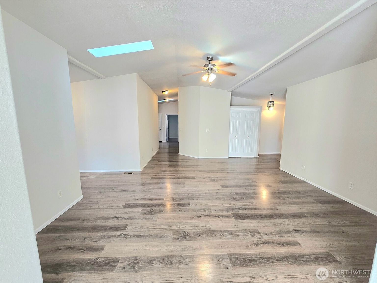 1476 Kitsap Lake Rd NW Bremerton, WA 98312 - Thumbnail 4