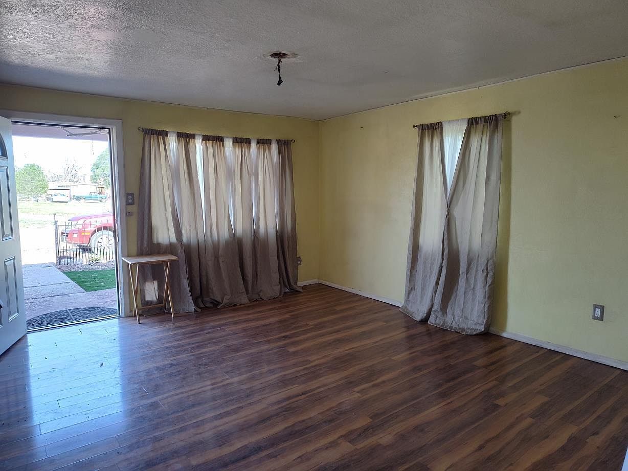 502 Roosevelt Ave Mountainair, NM 87036 - Thumbnail 4