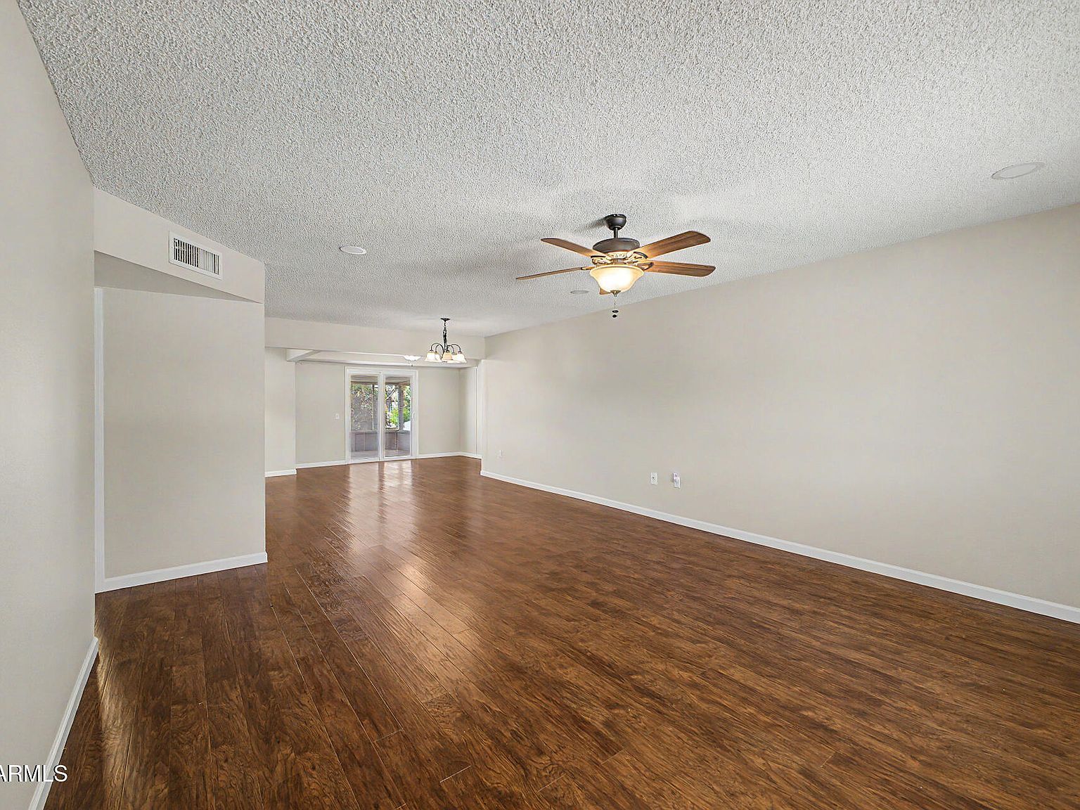 10129 W Pine Springs Dr Sun City, AZ 85373 - Thumbnail 4