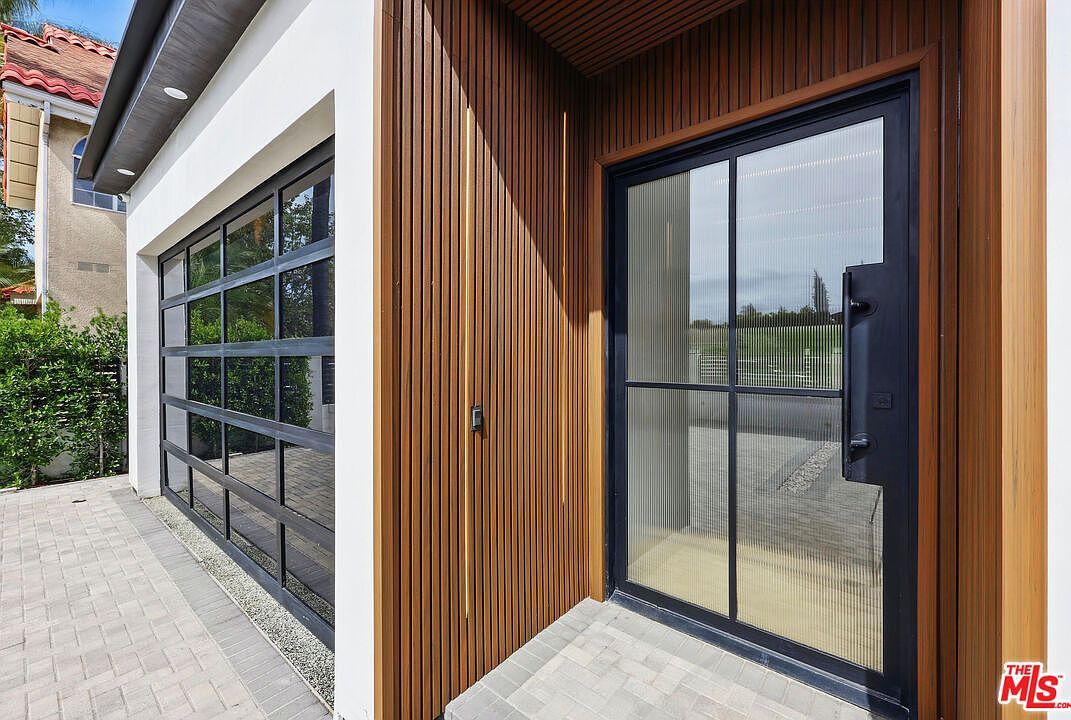 4532 Calhoun Ave Sherman Oaks, CA 91423 - Thumbnail 4