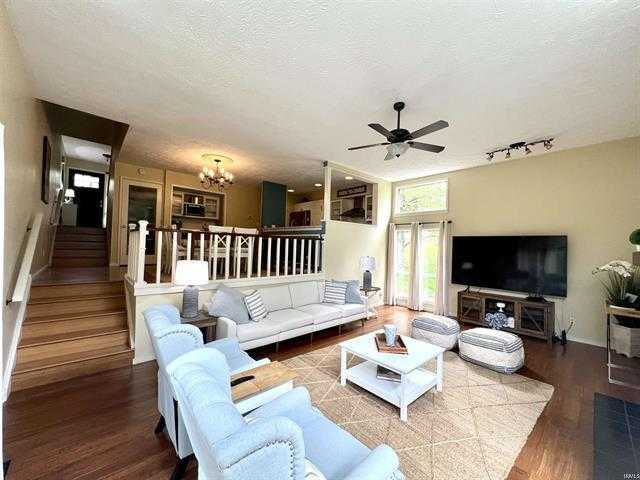 9592 South Pointe Lasalles Drive, Bloomington, IN, USA, 47401 - Thumbnail 4