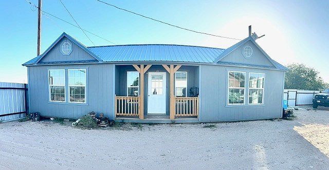 511 Van St Kermit, TX 79745 - Thumbnail 4