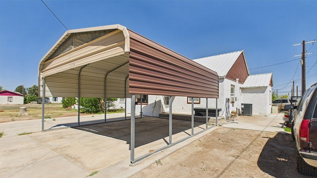 1017 W 5th St Pecos, TX 79772 - Thumbnail 4