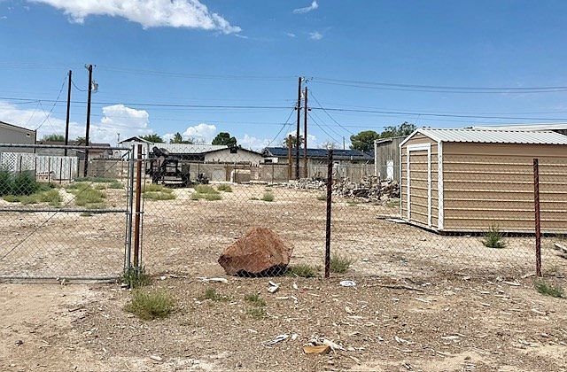 1401 S Cherry St Pecos, TX 79772 - Thumbnail 4