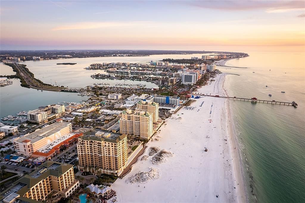 11 Baymont St APT 702 Clearwater, FL 33767 - Thumbnail 4