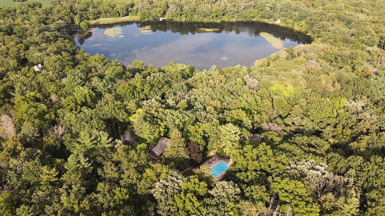 W3895 Timber Lake Rd East Troy, WI 53120 - Thumbnail 4