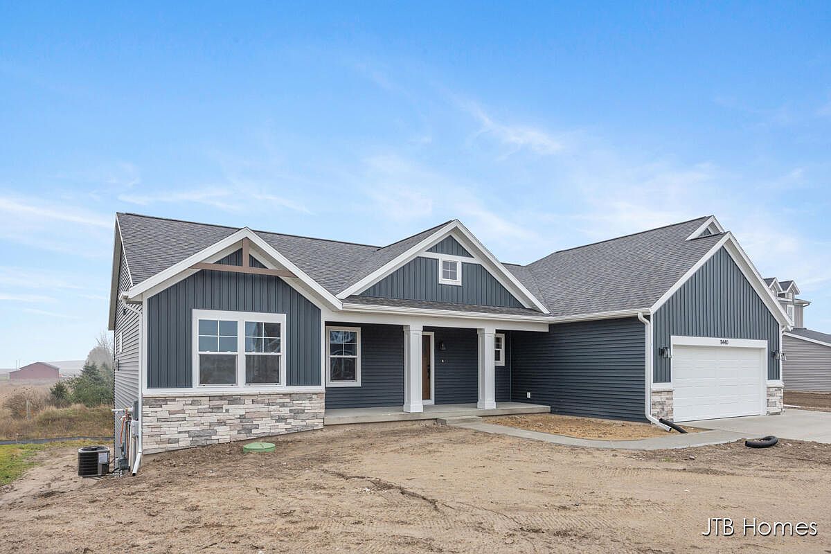 11440 Shoreline Dr #110 Allendale, MI 49401 - Thumbnail 4