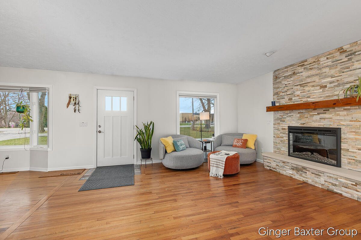 4372 Hunsberger Ave NE Grand Rapids, MI 49525 - Thumbnail 4