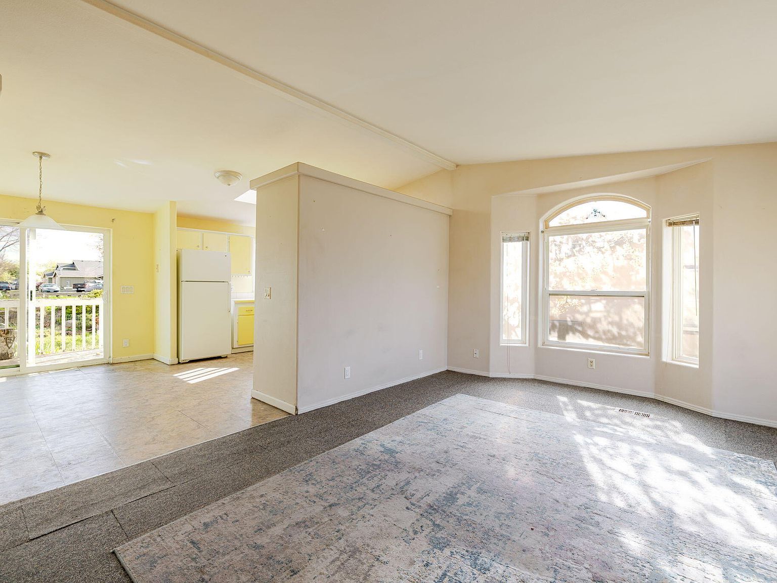 1630 NE 6th St Redmond, OR 97756 - Thumbnail 4