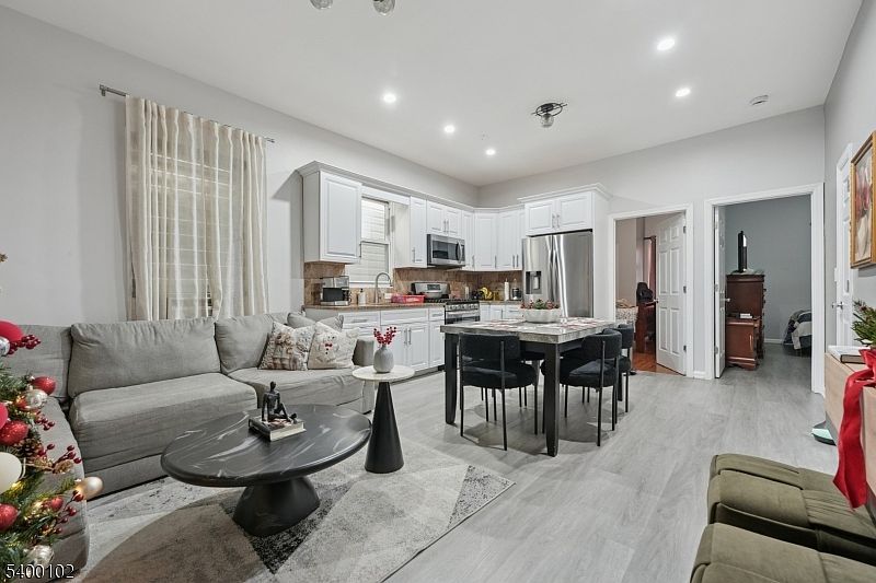 717 16th St Union City, NJ 07087 - Thumbnail 4