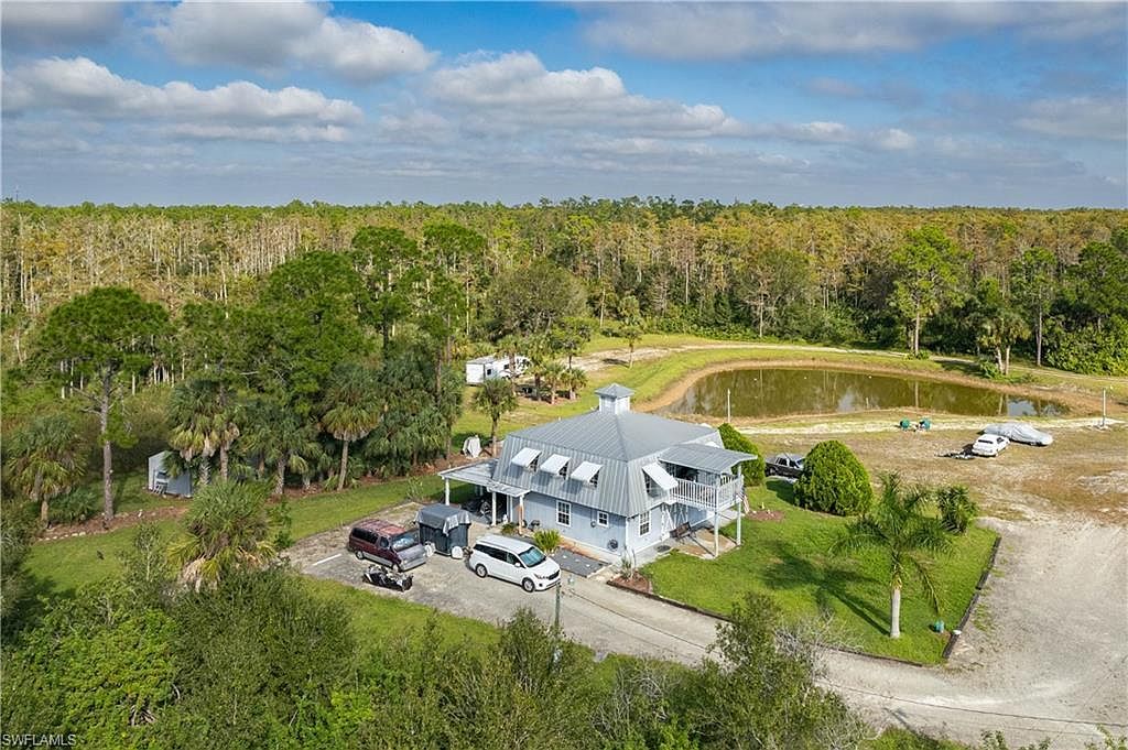 19790 Burgundy Farms Rd Estero, FL 33928 - Thumbnail 4