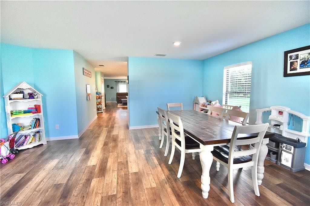 815 Unger Ave Fort Myers, FL 33913 - Thumbnail 4