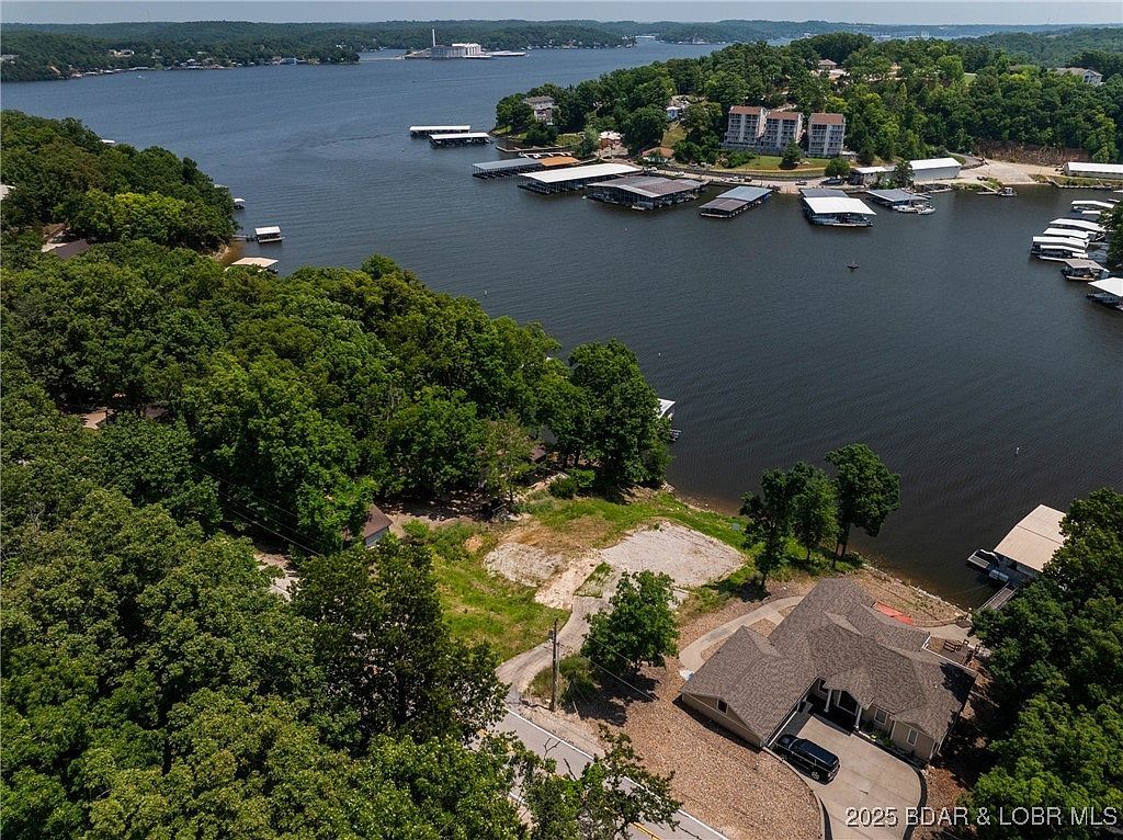 1010 Linn Creek Rd Lake Ozark, MO 65049 - Thumbnail 4