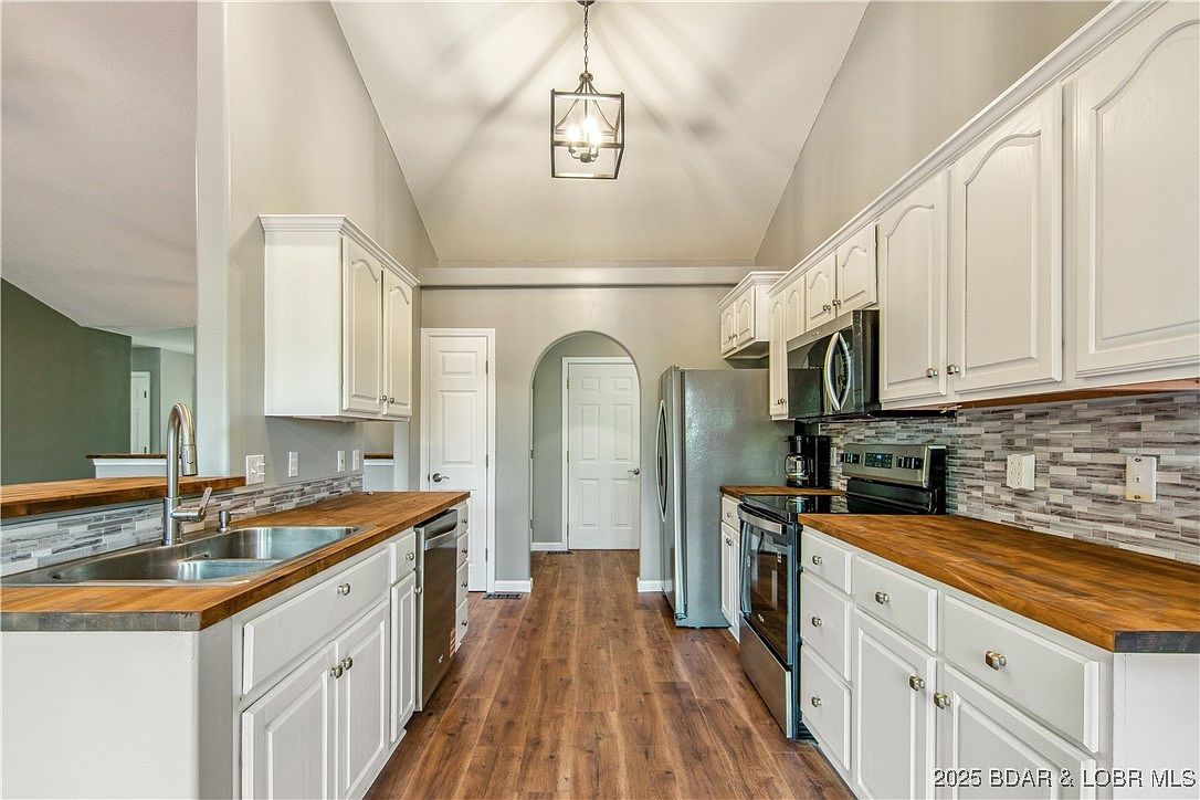 1380 Bluff Dr Osage Beach, MO 65065 - Thumbnail 4