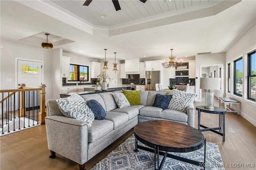 325 Mission Bay Dr Camdenton, MO 65020 - Thumbnail 4