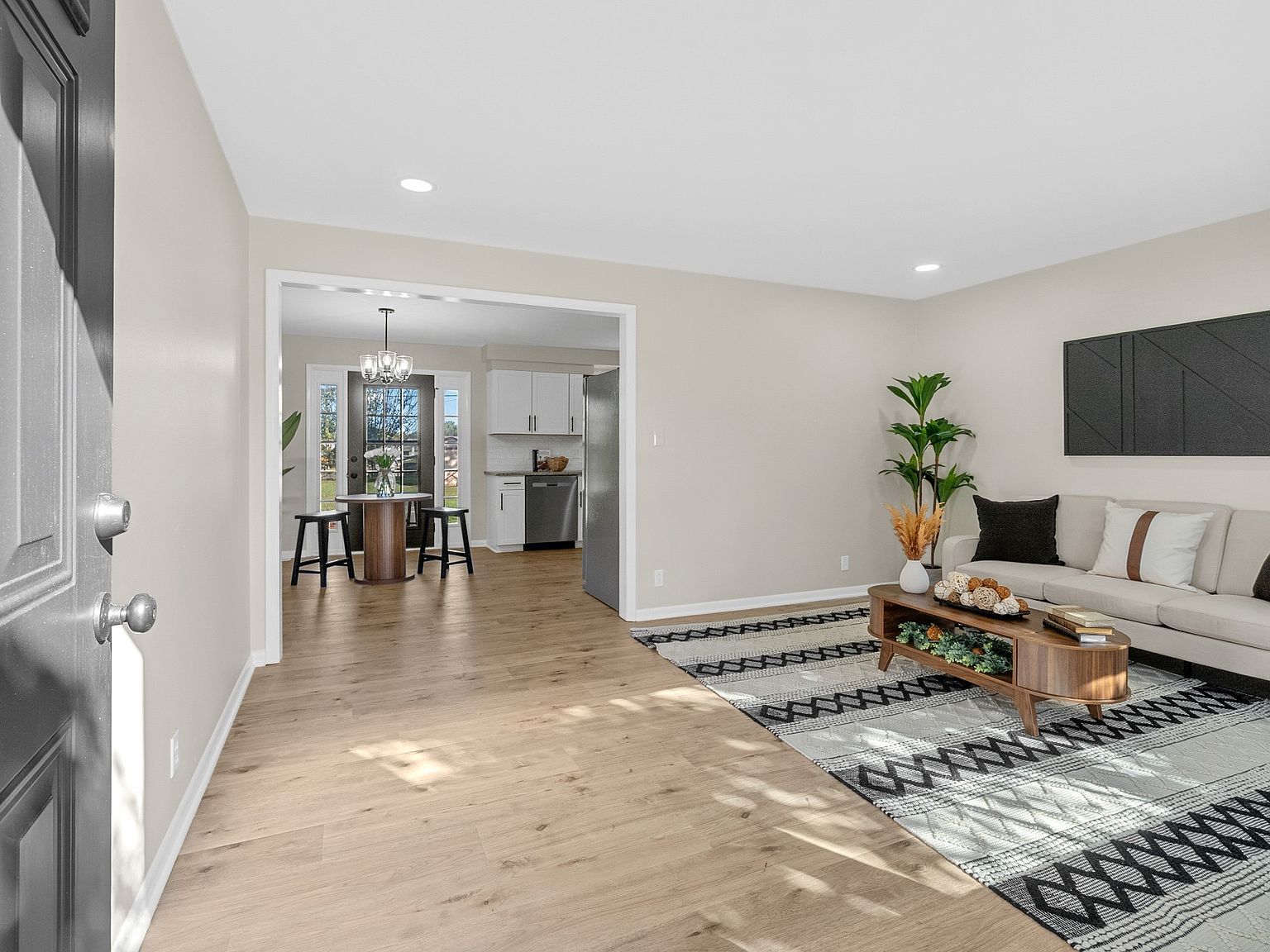 208 Dale Ter Clarksville, TN 37042 - Thumbnail 4