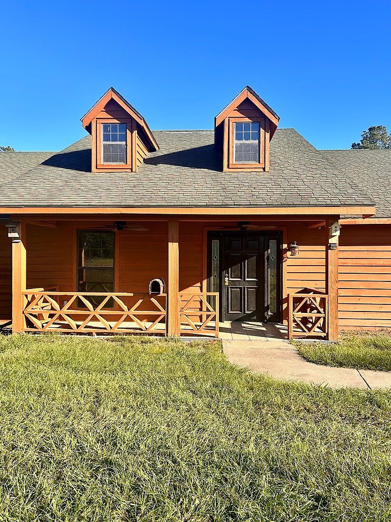 153 Golden Ln Douglas, GA 31535 - Thumbnail 4