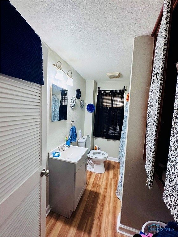 241 E Weber St Toledo, OH 43608 - Thumbnail 4