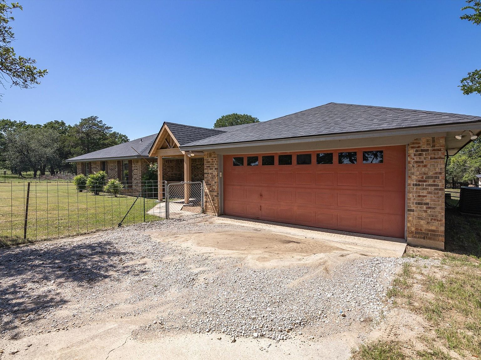 990 J E Woody Rd Springtown, TX 76082 - Thumbnail 4