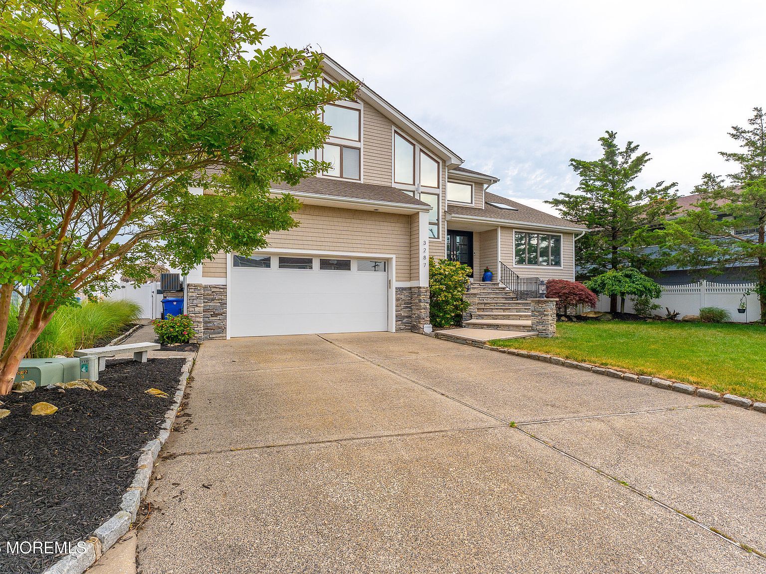 3287 Long Point Dr Toms River, NJ 08753 - Thumbnail 4