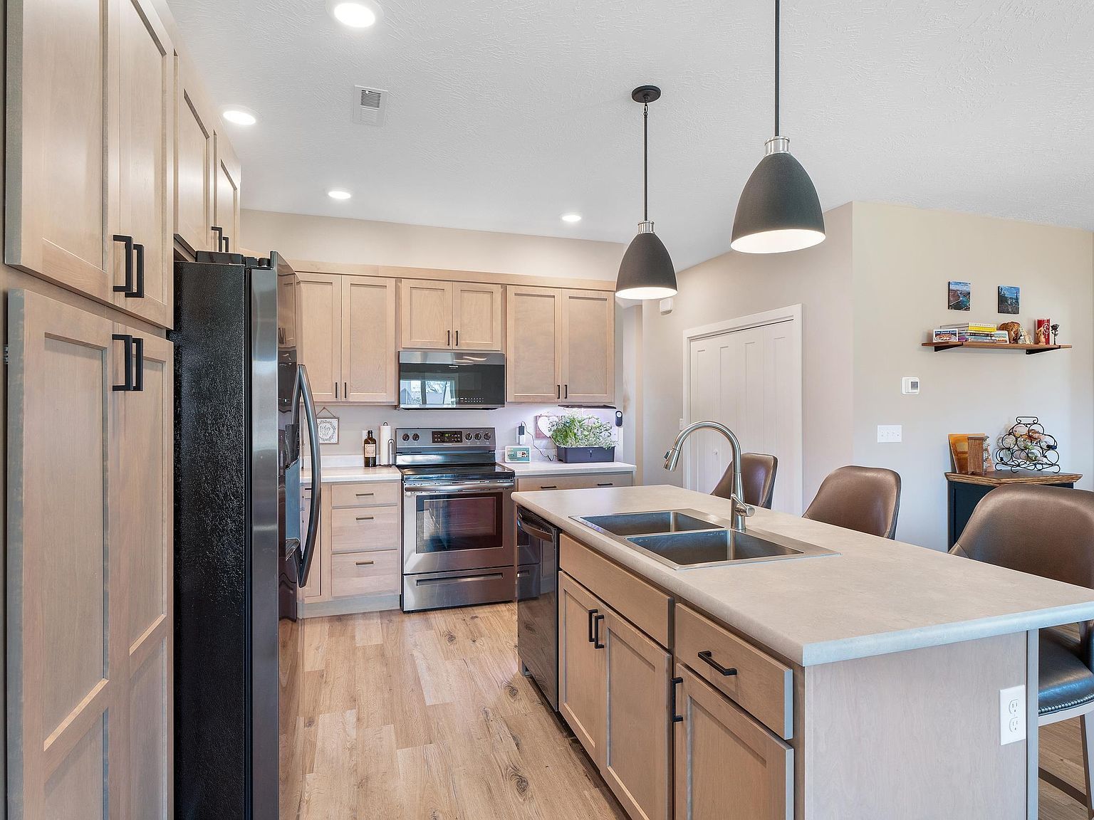 1224 Zitkala Sa Trl Vermillion, SD 57069 - Thumbnail 4