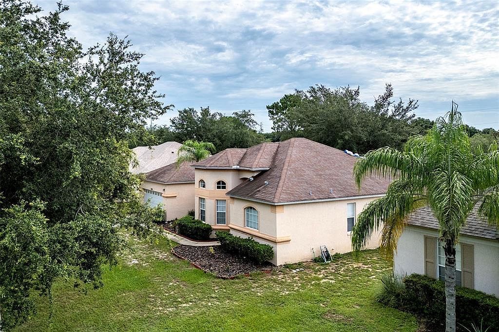 36310 Cavalier Ct Grand Island, FL 32735 - Thumbnail 4