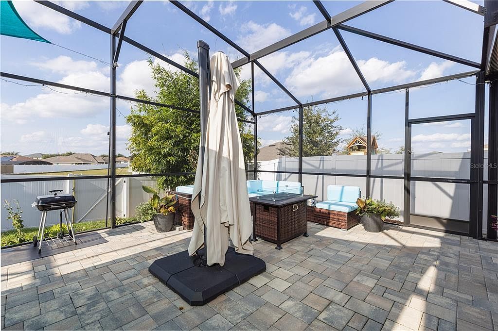 2710 Lilyturf Ct Tavares, FL 32778 - Thumbnail 4