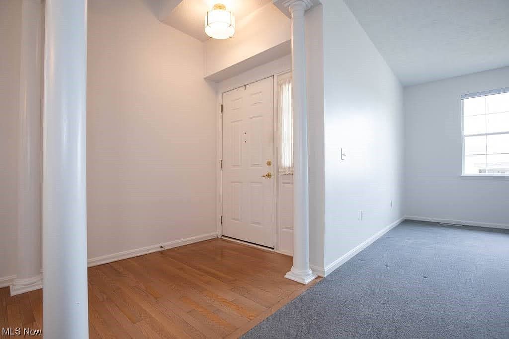 18249 Crystal Lakes Dr North Royalton, OH 44133 - Thumbnail 4