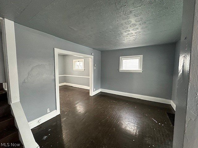 3603 E 108th St Cleveland, OH 44105 - Thumbnail 4