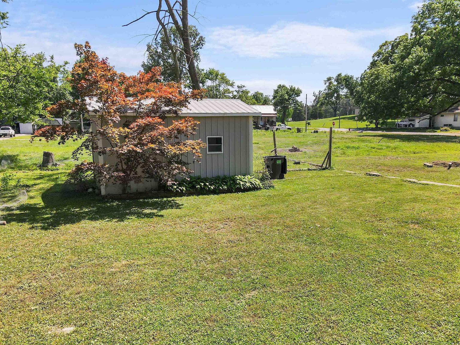 827 W Raymond St Harrisburg, IL 62946 - Thumbnail 4