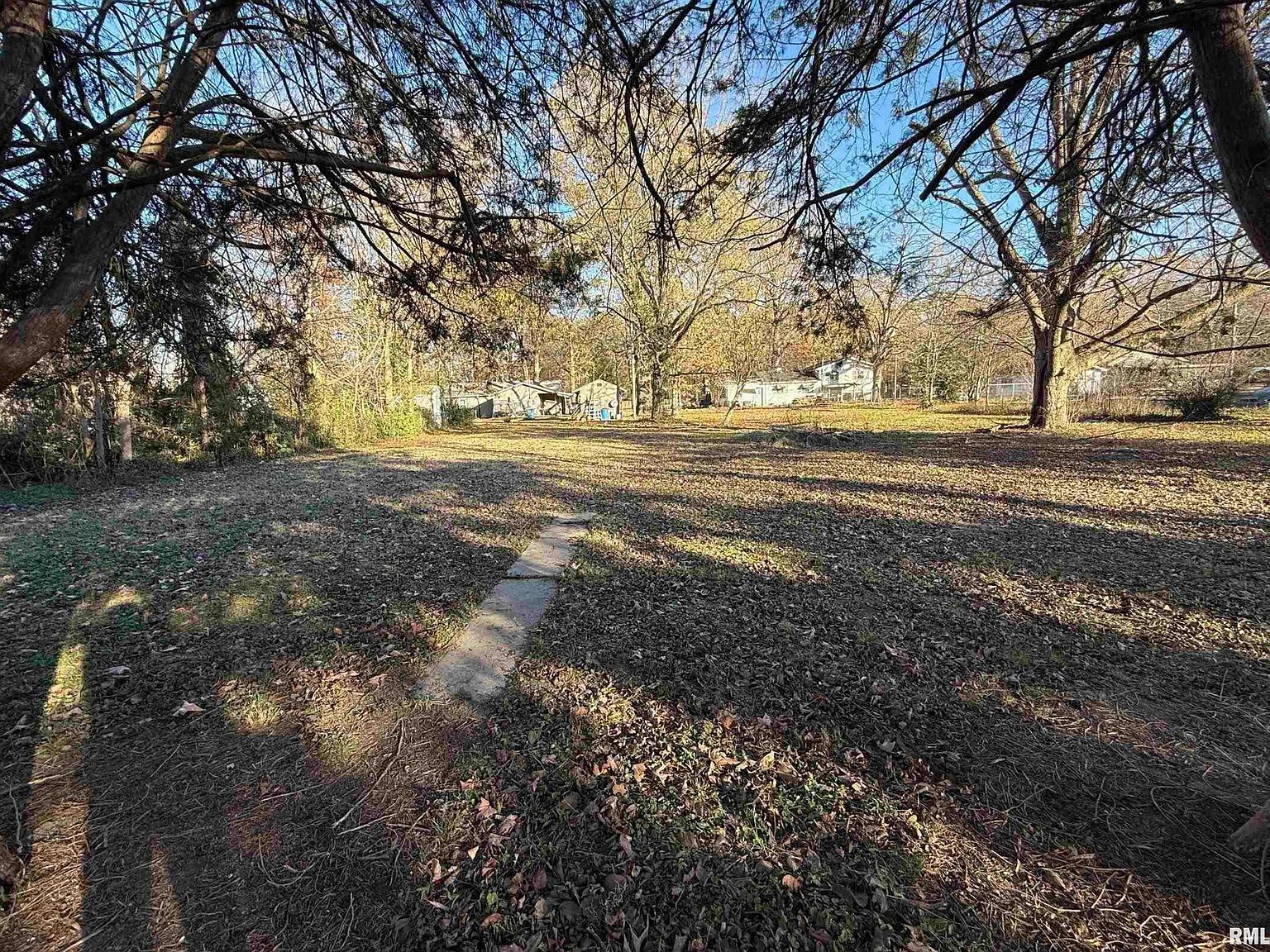 432 N Seba St Hurst, IL 62949 - Thumbnail 4