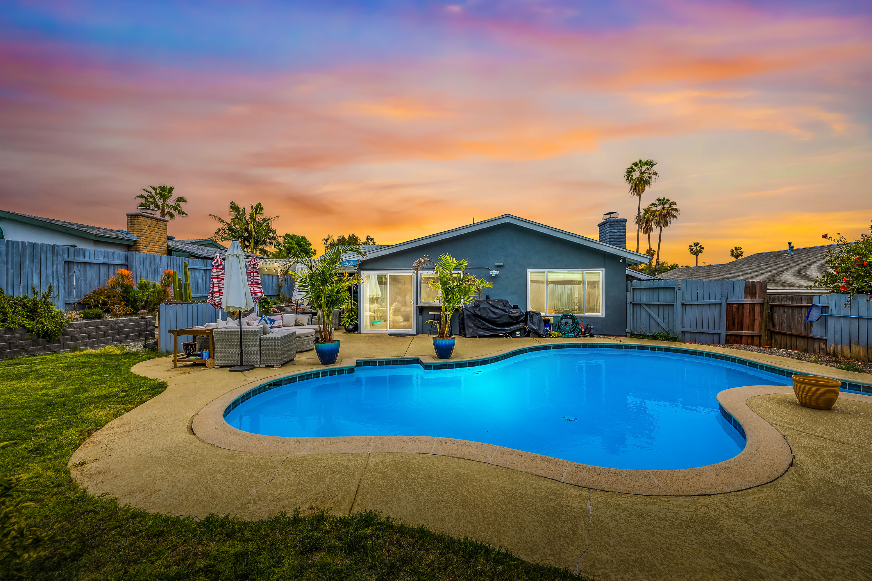 1924 Calle Sinaloa, Vista, CA, USA, 92084  | Single Family