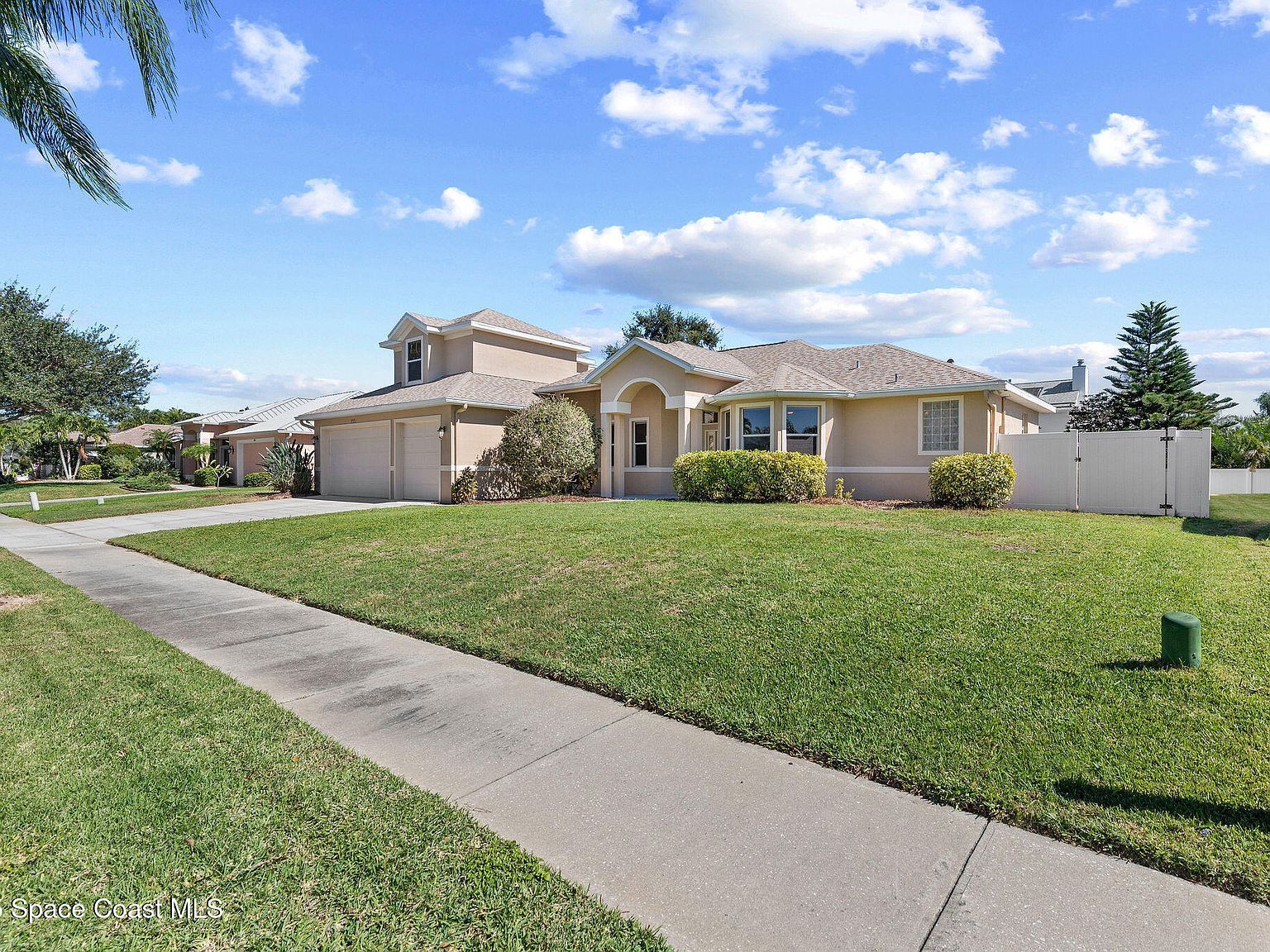 834 Woodbine Dr Merritt Island, FL 32952 - Thumbnail 4