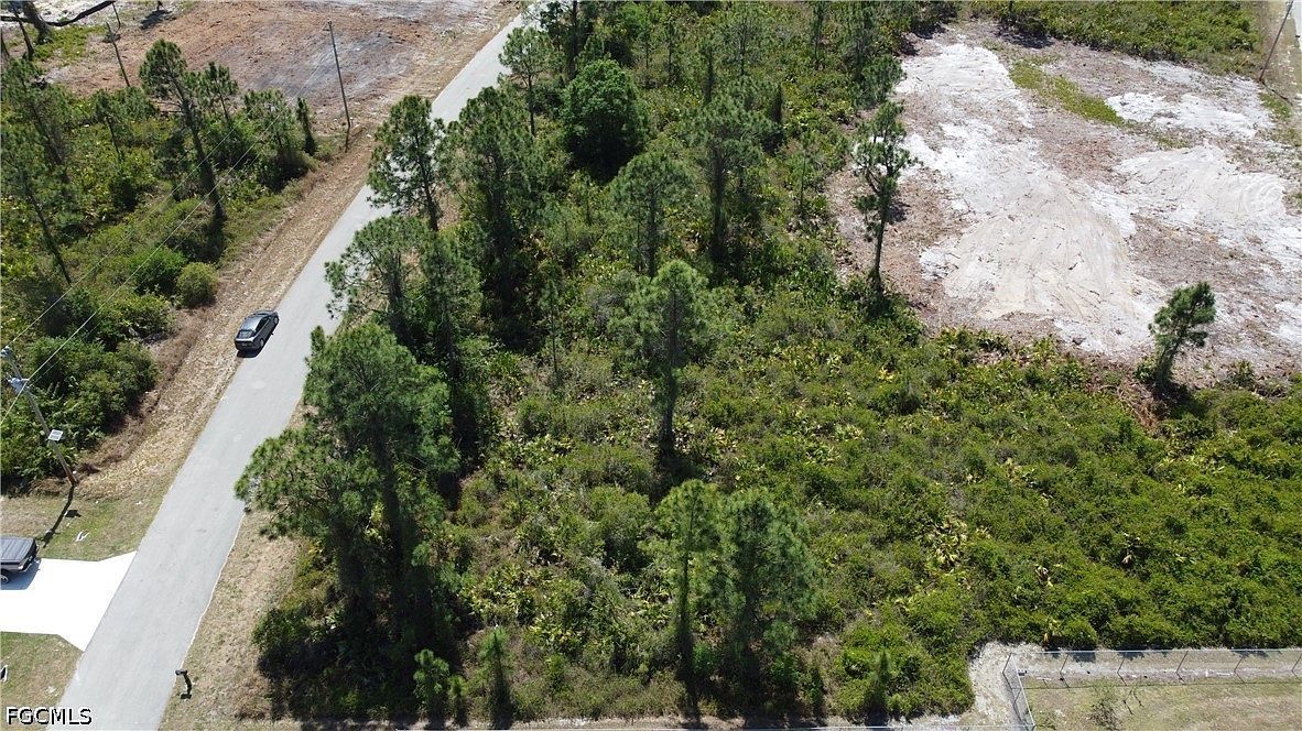 312 Hermosa Ave Lehigh Acres, FL 33974 - Thumbnail 4