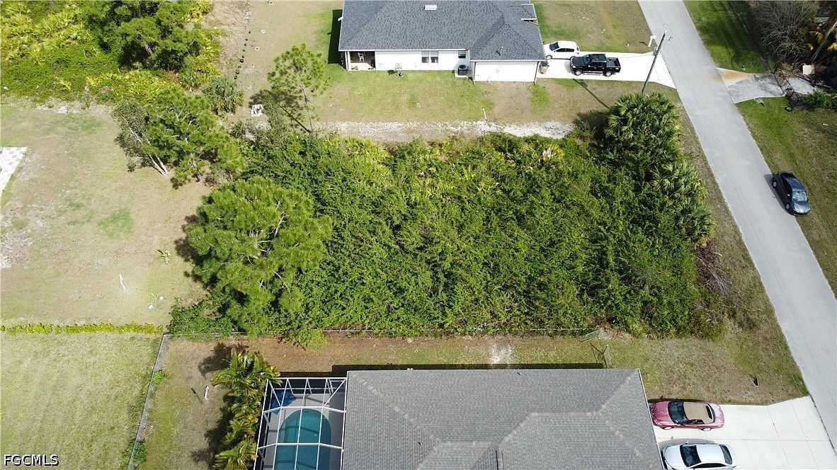3304 61st St W Lehigh Acres, FL 33971 - Thumbnail 4